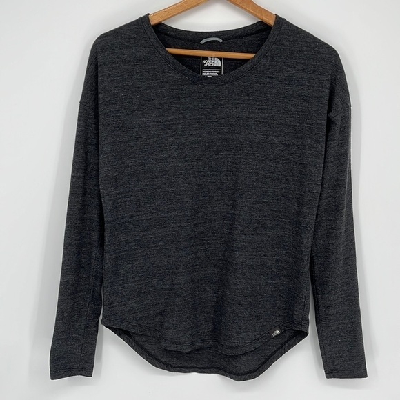 The North Face Tops - The North Face Long Sleeve Tee Heathered Gray Size XS